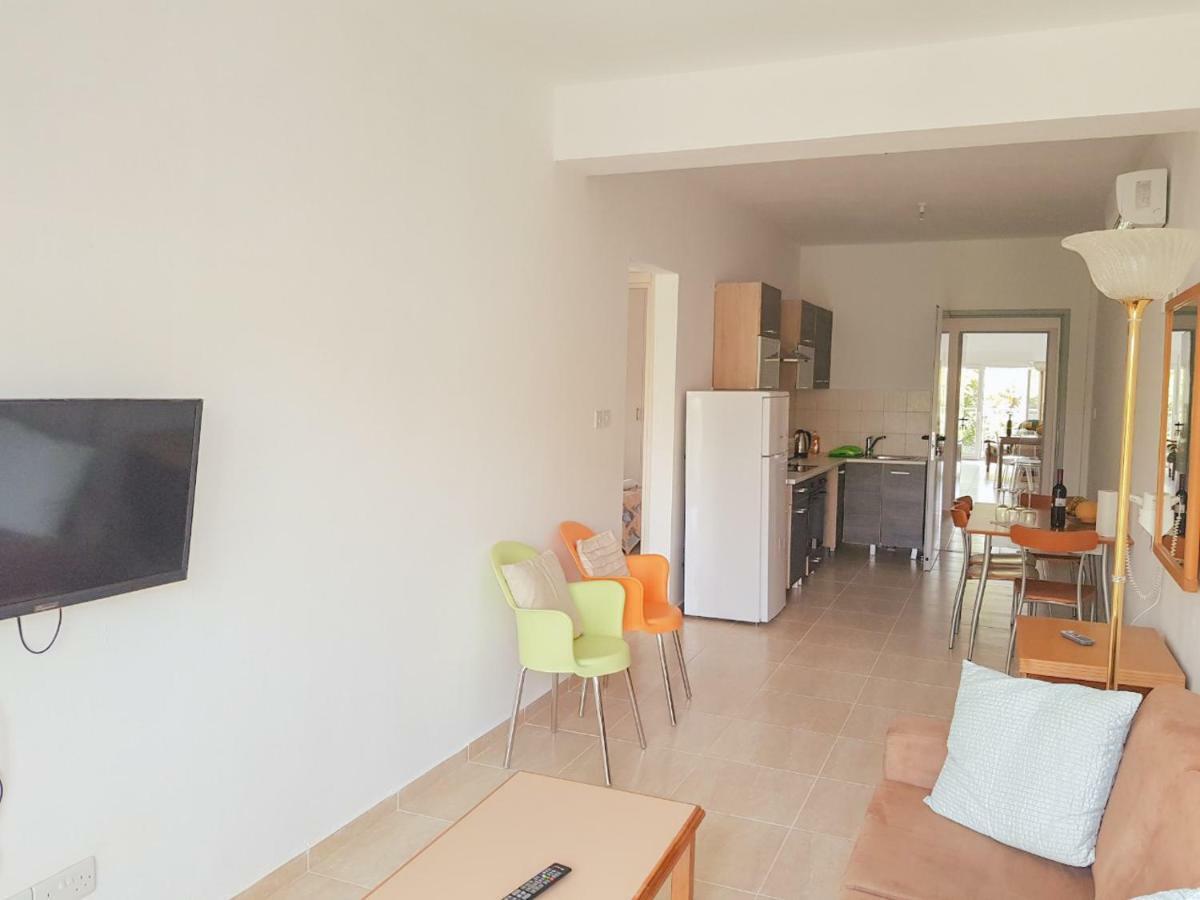 Paphos Apartments 외부 사진